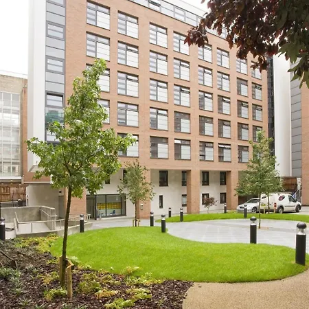 Ian Baker House Apartment